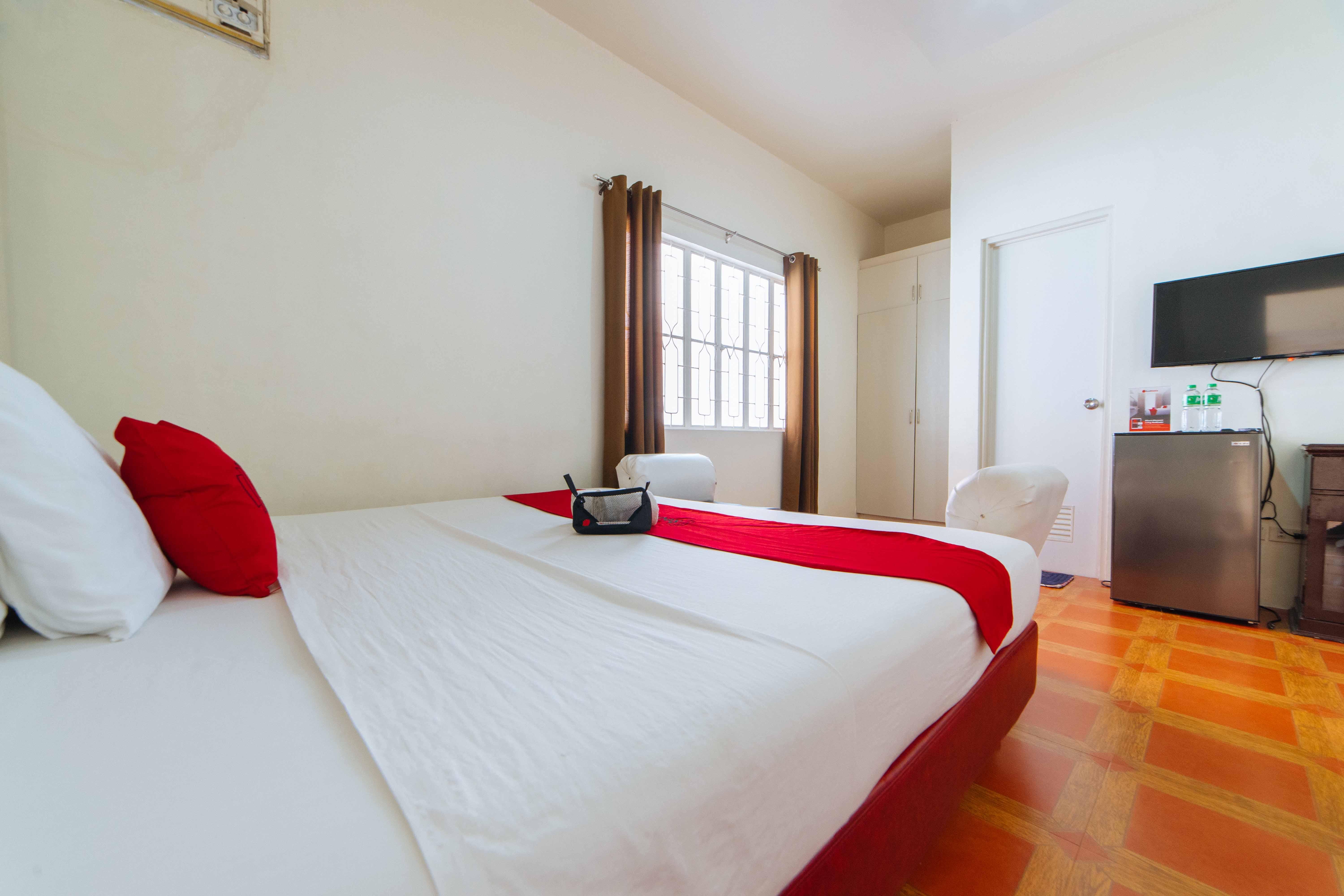 Reddoorz Near Walking Street Angeles City Esterno foto