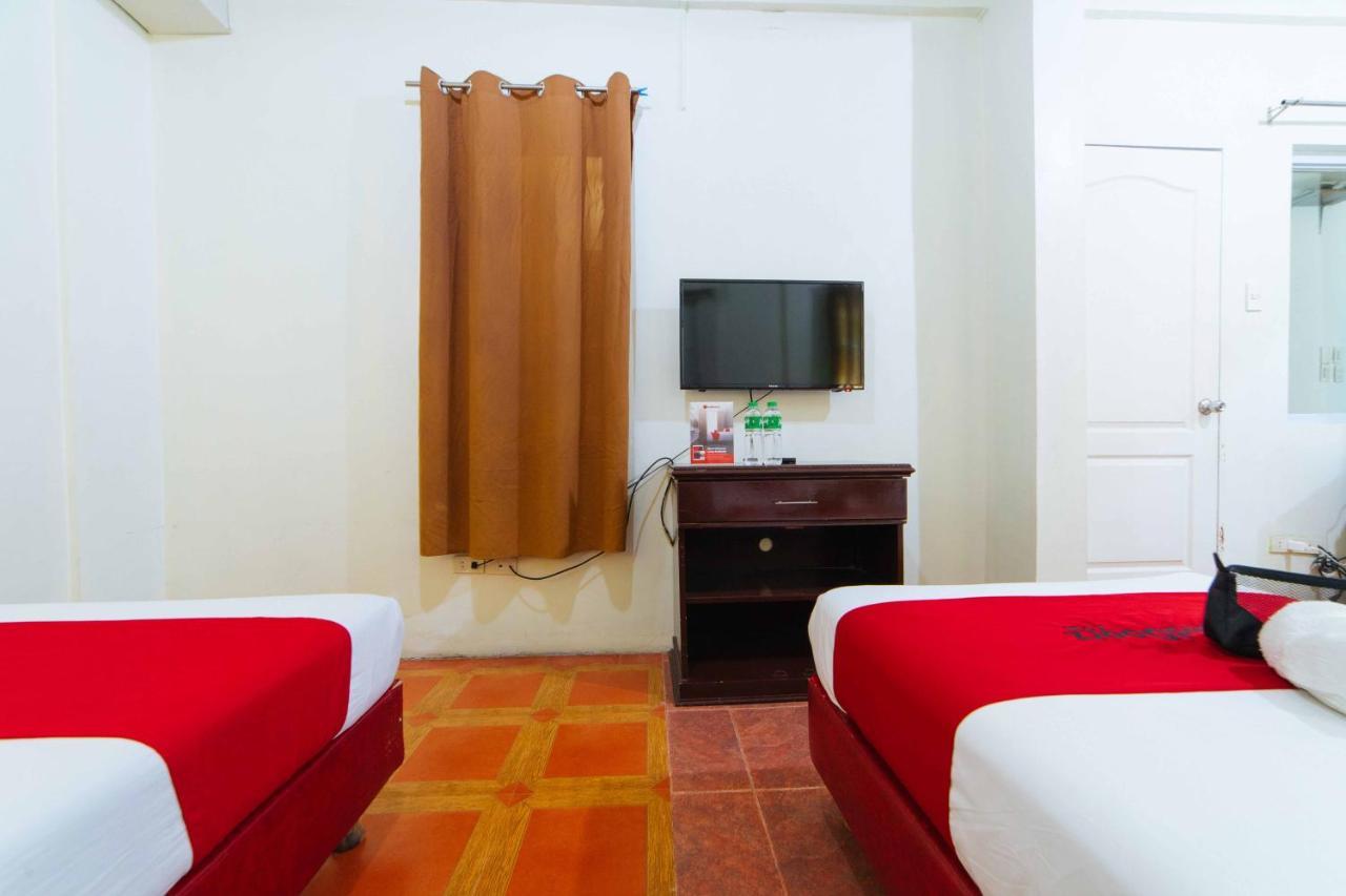 Reddoorz Near Walking Street Angeles City Esterno foto